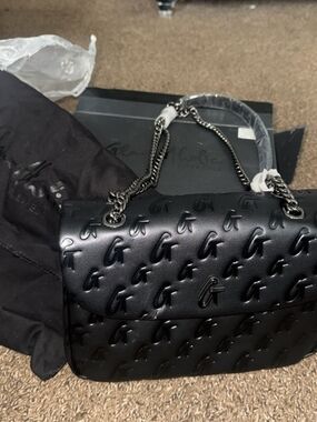 MEDIUM MONOGRAM FLAP BAG